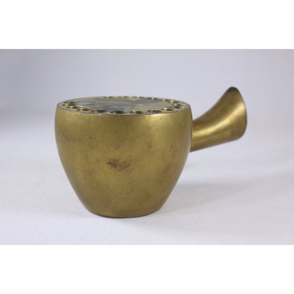 Vintage brass flower frog, decorative metal mystery item, antique telephone horn - Picture 9 of 10